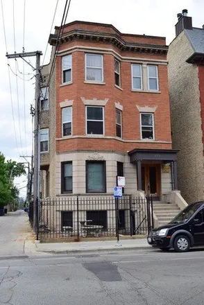 Rent this 2 bed house on 615 West Armitage Avenue in Chicago, IL 60614