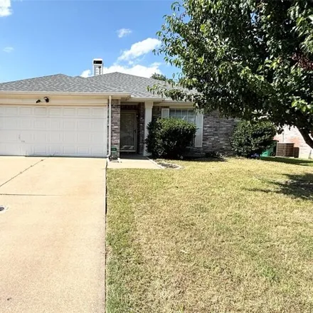 Buy this 3 bed house on 2972 Hawthorne Lane in McKinney, TX 75071
