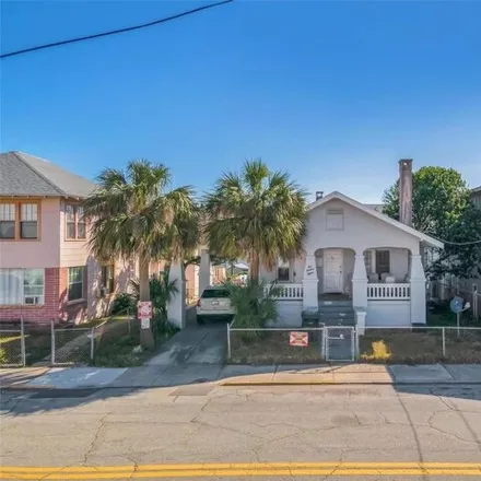 Buy this 5 bed house on 115 South Grandview Avenue in Daytona Beach, FL 32118