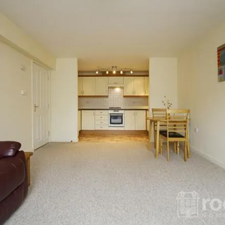 Image 7 - Windsor House, Princes Road, Stoke, ST4 7JQ, United Kingdom - Room for rent