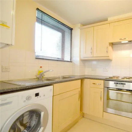 Rent this 1 bed apartment on 16 Pawson's Road in London, CR0 2QE