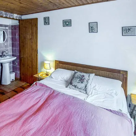 Rent this 3 bed house on La Guérinière in 2 Place René Ganachaud, 85680 La Guérinière