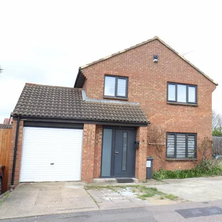 Rent this 4 bed house on Wenlock CofE Junior School in 35 Beaconsfield, Luton