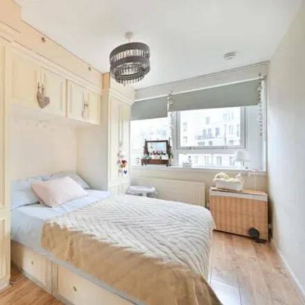 Buy this 1 bed apartment on Alestan House in 198-212 Freston Road, London