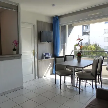 Image 8 - 117 Avenue de la République, 63100 Clermont-Ferrand, France - Apartment for rent