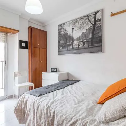 Rent this 4 bed apartment on Avinguda de la Plata in 46005 Valencia, Spain