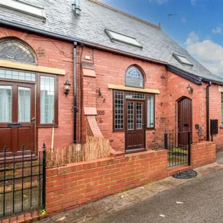 Image 1 - 5 Wesley Hall Court, City Fields, Stanley, WF3 4JW, United Kingdom - Townhouse for sale