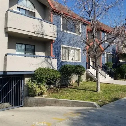Rent this 1 bed apartment on 1177 East Doran Street in Glendale, CA 91206