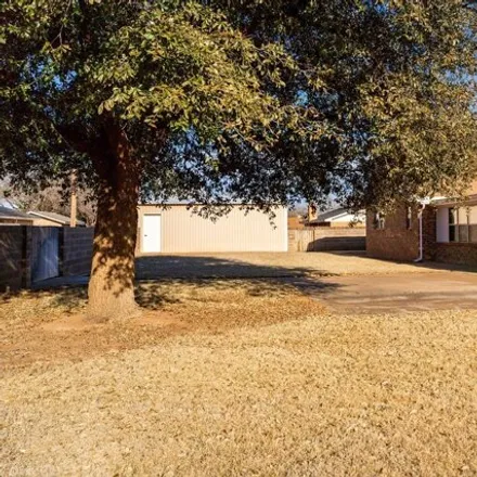 Image 4 - 686 2nd Street, Stanton, TX 79782, USA - House for sale