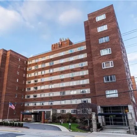 Buy this 2 bed condo on Park Plaza in 128 North Craig Street, Pittsburgh