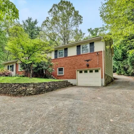Buy this 3 bed house on 3600 Pinevale Road Southwest in Cave Spring, VA 24018