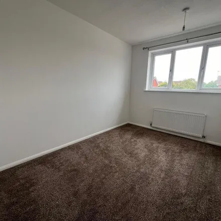Rent this 3 bed apartment on Wigston Road in Coventry, CV2 2RL