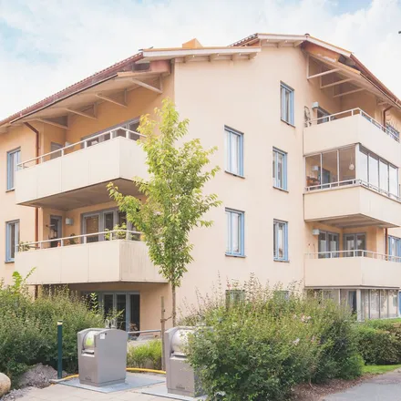 Rent this 4 bed apartment on Otterstavägen 5A in 172 63 Sundbybergs kommun, Sweden