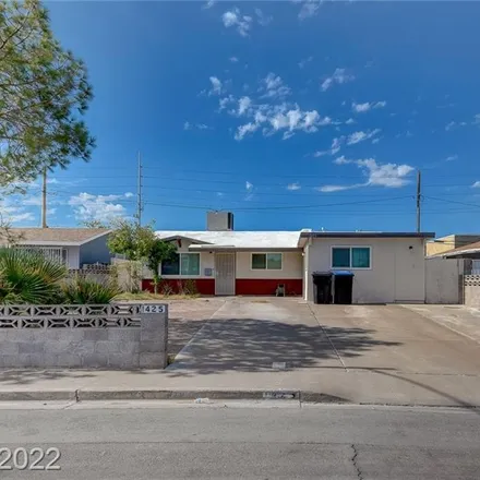 Rent this 3 bed house on 1425 Palm Street in Sierra Vista Addition, Henderson