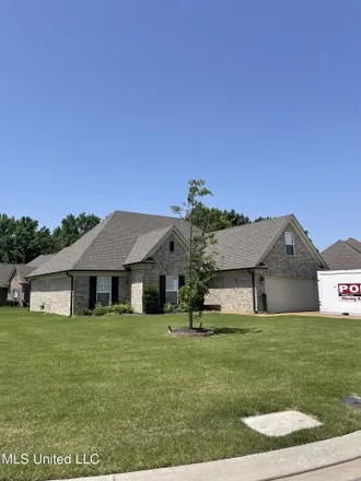 Buy this 4 bed house on 3113 Greenhouse Drive in Southaven, MS 38672
