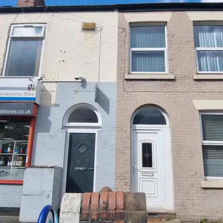 Rent this 3 bed apartment on Redwood Drive in Stockport, SK6 1SE