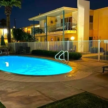 Buy this 2 bed apartment on 3613 North 5th Avenue in Phoenix, AZ 85013