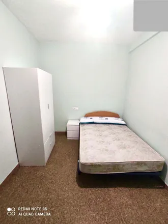 Rent this 4 bed room on Passeig de Ribalta / Paseo Ribalta in 12001 Castelló de la Plana, Spain