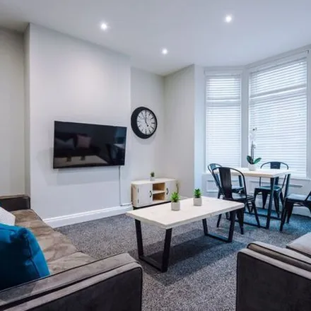 Rent this 7 bed apartment on Norwood Terrace in Leeds, LS6 1EA