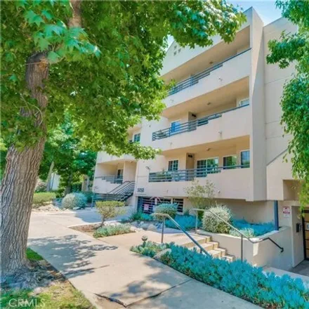 Buy this 3 bed condo on 5050 Coldwater Canyon Ave Apt 103 in Sherman Oaks, California