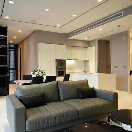 Rent this 1 bed apartment on Coca Suki Restaurant in 1/1-5, Soi Sukhumvit 39