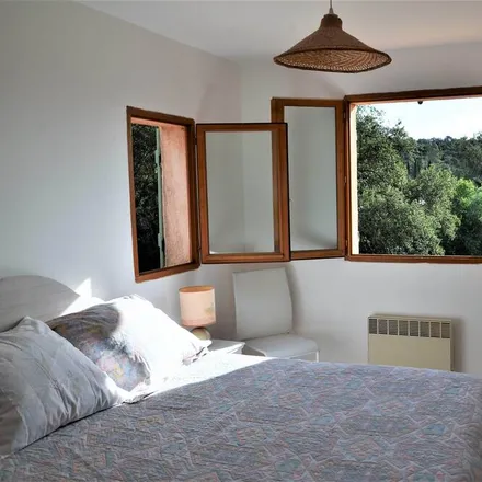 Rent this 3 bed house on Cavalière in Avenue du Cap Nègre, 83980 Le Lavandou