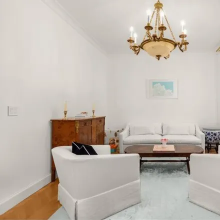 Image 2 - 55 East 65th Street, New York, NY 10065, USA - Apartment for sale