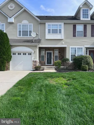 Rent this 3 bed townhouse on 318 Keswick Drive in Woolwich Township, NJ 08085