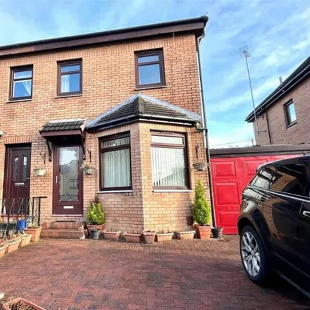 Buy this 3 bed duplex on Knightswood in Avenel Road/ Ashby Crescent, Avenel Road