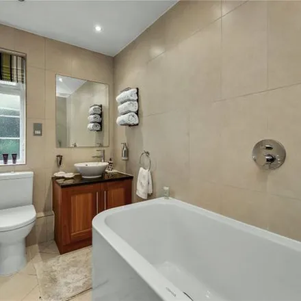 Image 8 - Beyond Bathrooms, Portesbery Road, Camberley, GU15 3TA, United Kingdom - Apartment for rent
