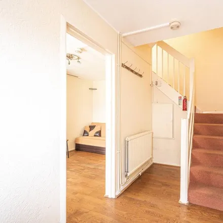 Rent this 4 bed duplex on King House in 60 Matthias Road, London