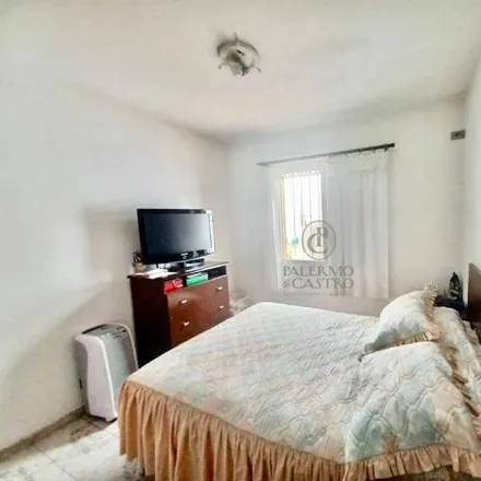 Buy this 4 bed house on Rua Liege Alexandre Cosme do Nascimento in Jardim San Marino, São José dos Campos - SP