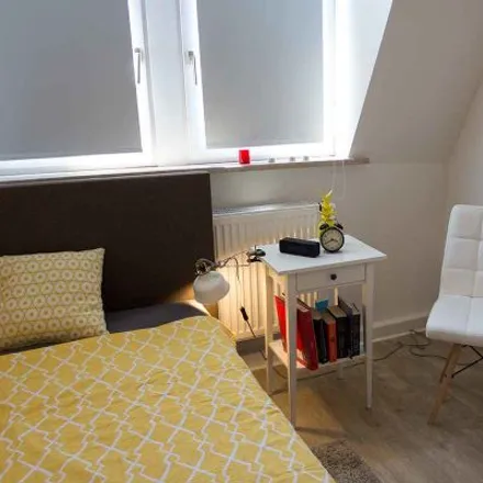 Rent this 4 bed room on Freiligrathstraße 54 in 60385 Frankfurt, Germany