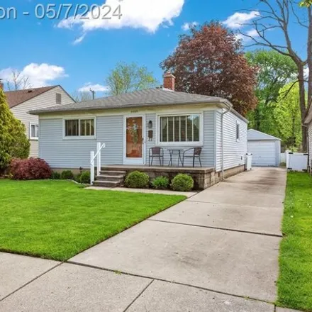 Buy this 3 bed house on 4513 Bedford Street in Dearborn Heights, MI 48125