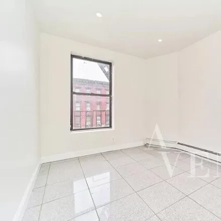 Image 8 - 2254 2nd Avenue, New York, NY 10029, USA - Apartment for rent