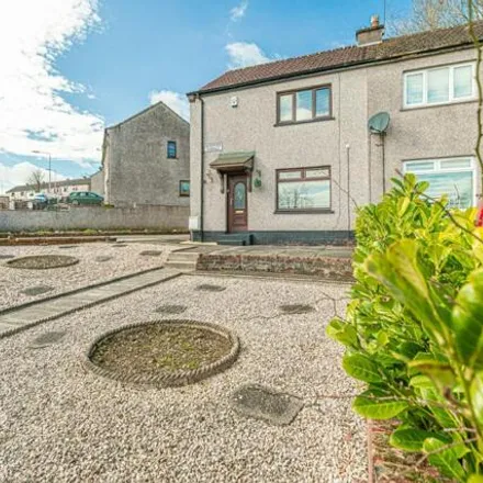 Buy this 2 bed duplex on Woodside Terrace in Auchterderran, KY5 0LZ