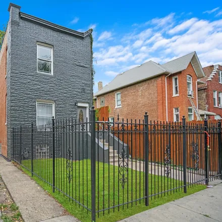 Image 1 - 2146 South Millard Avenue, Chicago, IL 60623, USA - House for sale