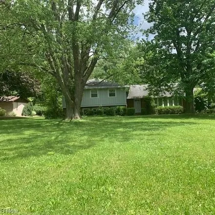 Buy this 3 bed house on 4099 Whipoorwill Way in Trumbull County, OH 44505
