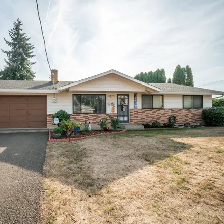 Buy this 4 bed house on 13516 Northeast 28th Street in Vancouver, WA 98682