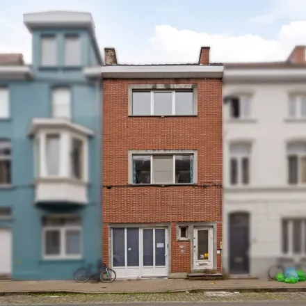 Rent this 1 bed apartment on Gravenbolwerkstraat 31 in 9000 Ghent, Belgium