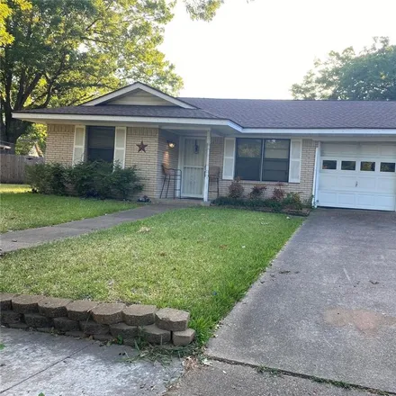 Image 2 - 1213 Red Oak Street, Ennis, TX 75119, USA - House for sale