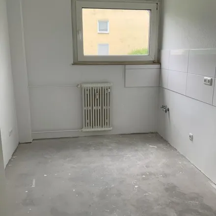 Rent this 2 bed apartment on Windhukstraße 15 in 45888 Gelsenkirchen, Germany