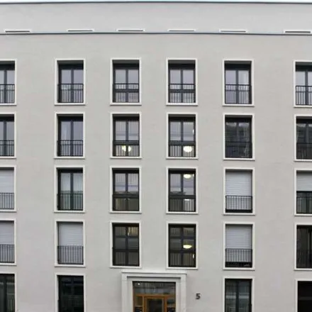 Rent this 4 bed apartment on the niu Coin in Mayfarthstraße 29, 60314 Frankfurt