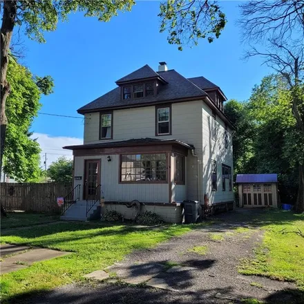 Buy this 4 bed house on 2206 Wagner Avenue in Erie, PA 16510