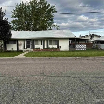Buy this 3 bed house on 492 East Butterfield Avenue in Weiser, ID 83672