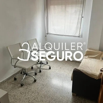 Rent this 3 bed apartment on Calle Rosa María in 3, 29010 Málaga