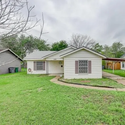 Buy this 3 bed house on 1399 La Valliere Street in Victoria, TX 77901
