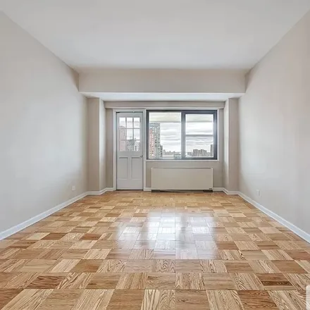 Rent this studio apartment on East 86th St