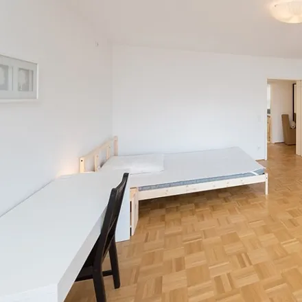 Rent this 3 bed room on Arnulfstraße 57 in 80636 Munich, Germany