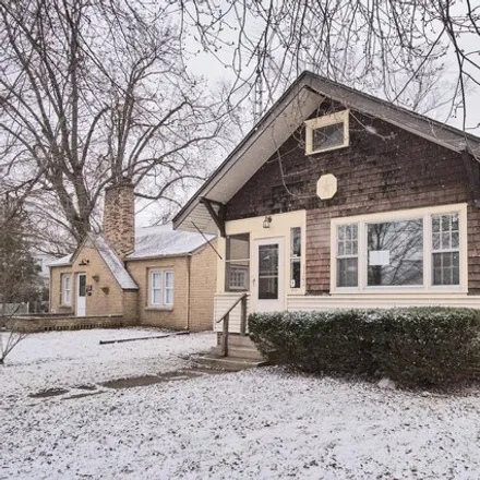 Buy this 2 bed house on 1165 Bellevue Avenue in South Bend, IN 46615